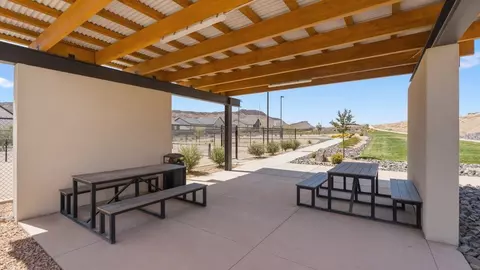 View/Area - 1425 Lost Spring Dr, Washington, UT 84780 photo 4 of 10