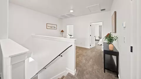 Entry Way - 1425 Lost Spring Dr, Washington, UT 84780 photo 5 of 9