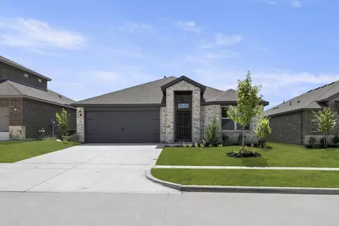 211 Van Horn Dr, Terrell, TX 75160