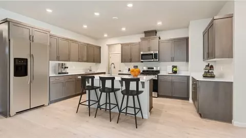 16855 SW Everton St, Tigard, OR 97224