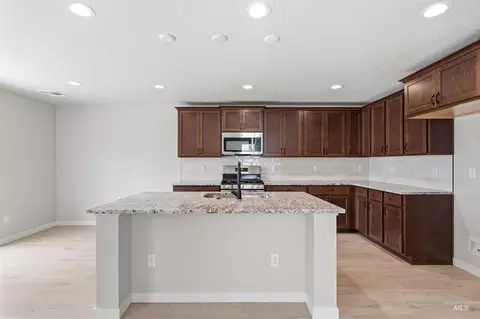 Kitchen - 3548 E Jared St, Kuna, ID 83634 photo 2 of 3