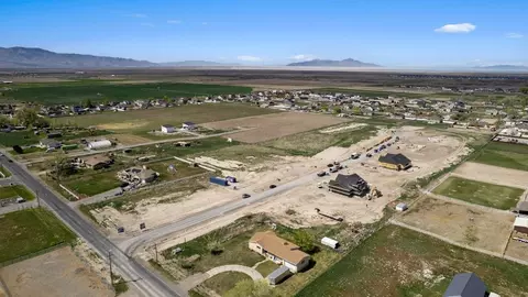 View/Area - 562 W Erda Way, Erda, UT 84074 photo 2 of 4