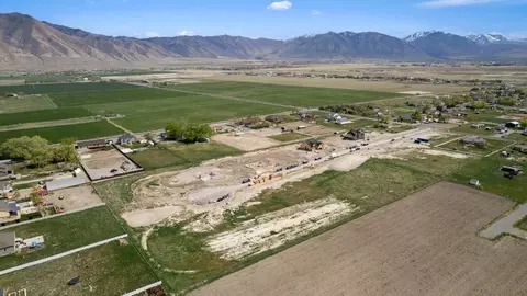 View/Area - 562 W Erda Way, Erda, UT 84074 photo 3 of 4
