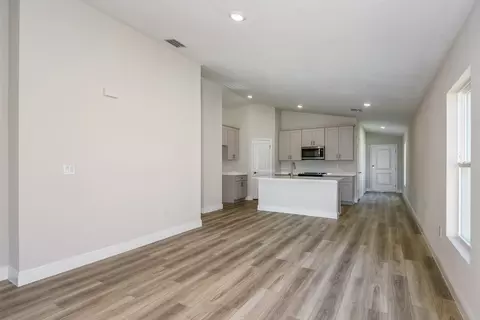 Living - 6211 SW 95 Pl, Ocala, FL 34476 photo 1 of 5