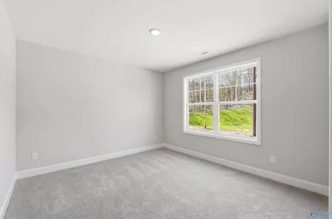 Bedroom - 2020 Raspberry Ln, Cullman, AL 35055 photo 2 of 8