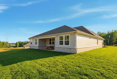 Exterior - 2020 Raspberry Ln, Cullman, AL 35055 photo 6 of 7