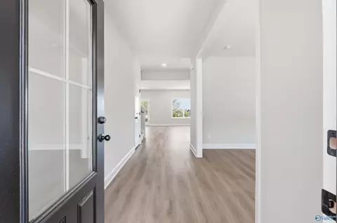 Entry Way - 2020 Raspberry Ln, Cullman, AL 35055 photo 1 of 7