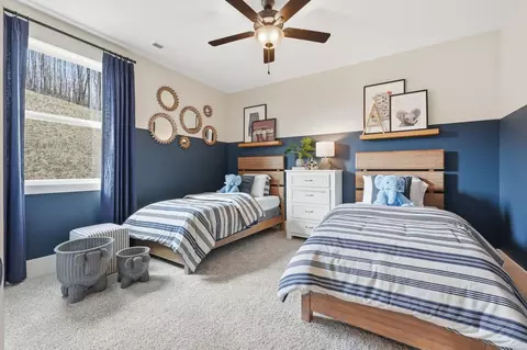 Bedroom - 2020 Raspberry Ln, Cullman, AL 35055 photo 3 of 10