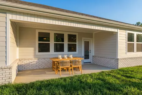 Exterior - 2020 Raspberry Ln, Cullman, AL 35055 photo 5 of 7
