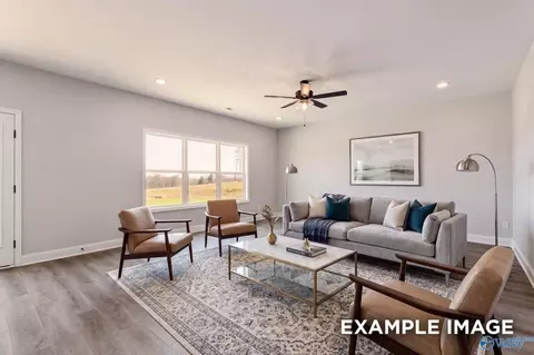 Living - 2020 Raspberry Ln, Cullman, AL 35055 photo 1 of 2