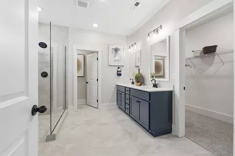 Bath - 2020 Raspberry Ln, Cullman, AL 35055 photo 6 of 8
