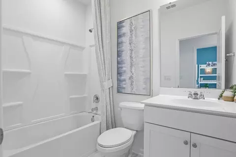 Bath - 182 Brook Forest Dr, Saint Augustine, FL 32092 photo 2 of 3