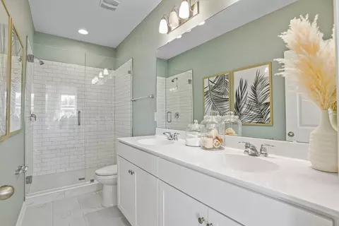 Bath - 182 Brook Forest Dr, Saint Augustine, FL 32092 photo 3 of 3