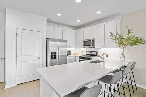 Kitchen - 182 Brook Forest Dr, Saint Augustine, FL 32092 photo 2 of 13