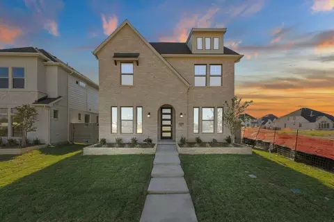2428 Trailrunner Dr, Celina, TX 75009
