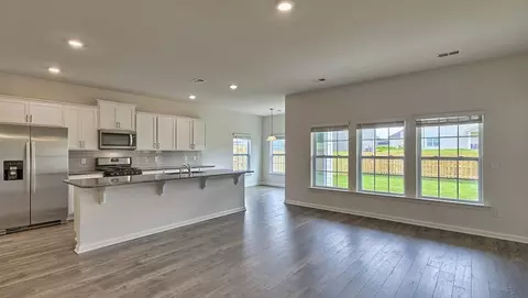 Kitchen - 548 Blackpool Ct, Monroe, NC 28112 photo 4 of 7