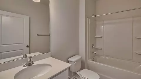 Bath - 548 Blackpool Ct, Monroe, NC 28112 photo 4 of 7