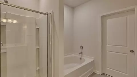Bath - 548 Blackpool Ct, Monroe, NC 28112 photo 2 of 7