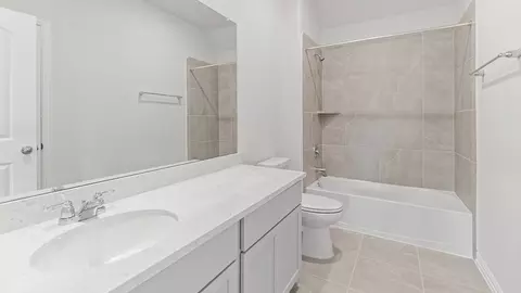 Bath - 219 Brecon Buff Dr, Willis, TX 77318 photo 2 of 10