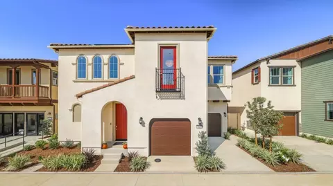 Exterior - 673 Guy Turner Dr, Camarillo, CA 93010 photo 2 of 3