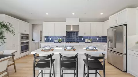Kitchen - 673 Guy Turner Dr, Camarillo, CA 93010 photo 4 of 7