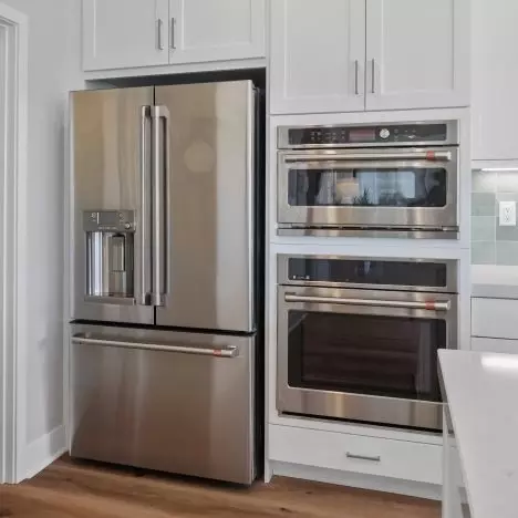 Kitchen - 673 Guy Turner Dr, Camarillo, CA 93010 photo 2 of 7