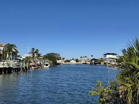 View/Area - 13524 Spring Hill Dr, Spring Hill, FL 34609 photo 3 of 6