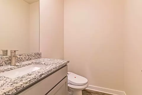 Bath - 152 Post Oak Dr, Jackson, GA 30233 photo 5 of 12