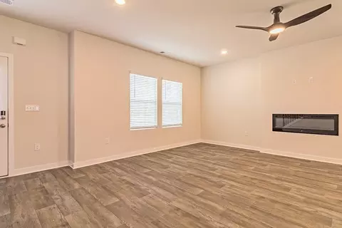 Living - 152 Post Oak Dr, Jackson, GA 30233 photo 1 of 5