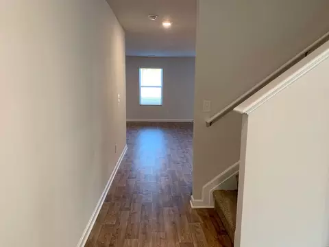 Entry Way - 152 Post Oak Dr, Jackson, GA 30233 photo 4 of 6