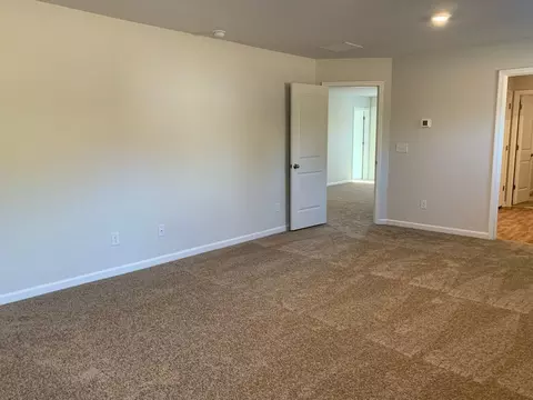 Bedroom - 152 Post Oak Dr, Jackson, GA 30233 photo 14 of 17