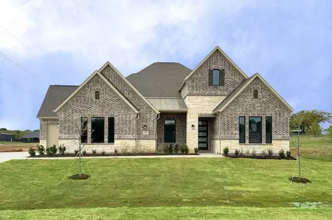 3500 Grizzly Run Dr, Burleson, TX 76028