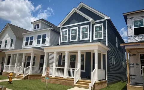 1808 Lumineer Ln, Wendell, NC 27591