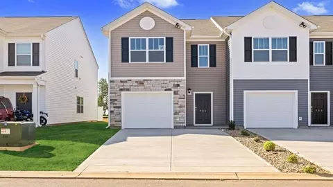 201 River Grove Ct, Greenville, SC 29605