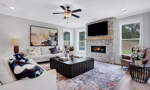Living - 450 Trillium Trl, Pendergrass, GA 30567 photo 5 of 5