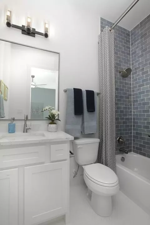 Bath - 2992 Dynasty Dr, Leander, TX 78641 photo 7 of 9