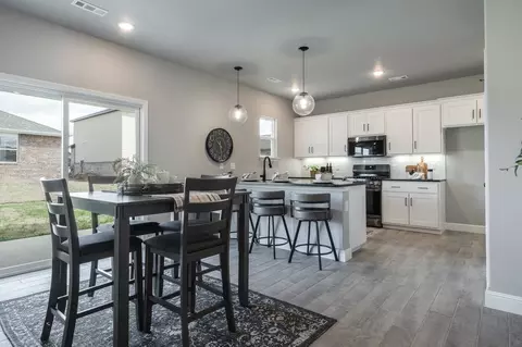Dining - Vaughn Road, Centerton, AR 72719 photo 1 of 1