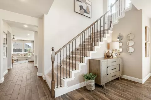 Entry Way - 112 Sweetwater Dr, Commerce, TX 75428 photo 4 of 8
