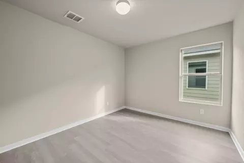 Bedroom - 13515 Playa Ave, Von Ormy, TX 78073 photo 7 of 11