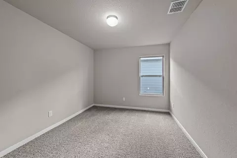 Bedroom - 13515 Playa Ave, Von Ormy, TX 78073 photo 5 of 11