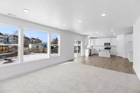 Living - 591 N 550 W, Smithfield, UT 84335 photo 2 of 3