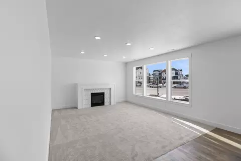Living - 591 N 550 W, Smithfield, UT 84335 photo 1 of 3
