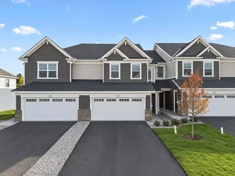 222 Huntington Dr, Waconia, MN 55387