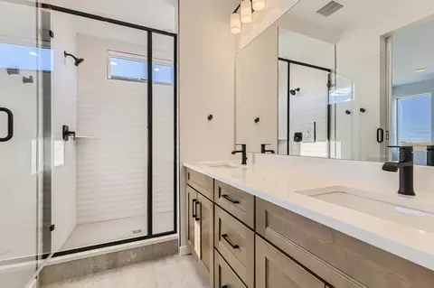 Bath - 11720 Verse Rd, Lone Tree, CO 80124 photo 1 of 2
