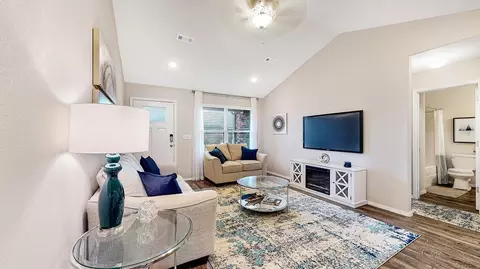 Living - 1604 E Ithaca St, Broken Arrow, OK 74012 photo 1 of 3