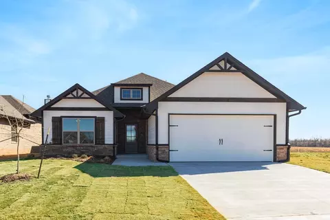 Exterior - 3308 Mangrove Rd, Edmond, OK 73034 photo 3 of 48