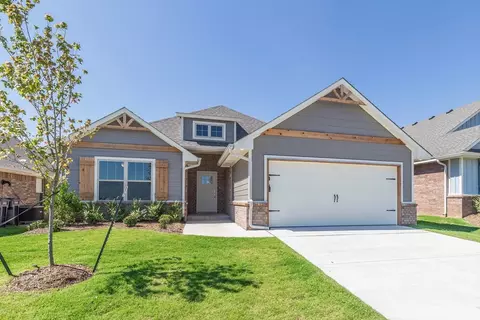 Exterior - 3308 Mangrove Rd, Edmond, OK 73034 photo 41 of 48