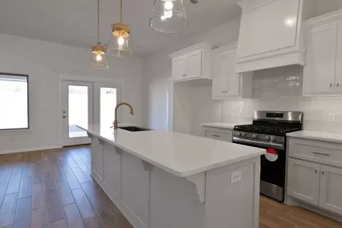 Kitchen - 3308 Mangrove Rd, Edmond, OK 73034 photo 20 of 29
