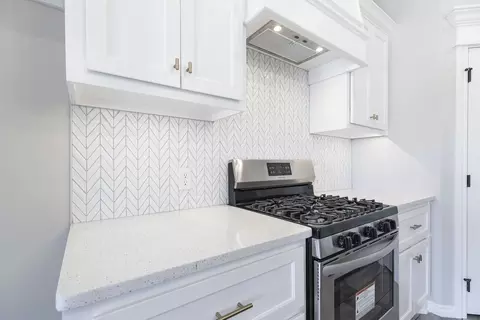 Kitchen - 3308 Mangrove Rd, Edmond, OK 73034 photo 13 of 29