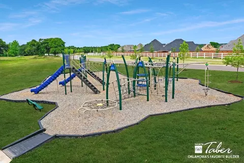 View/Area - 3308 Mangrove Rd, Edmond, OK 73034 photo 1 of 6